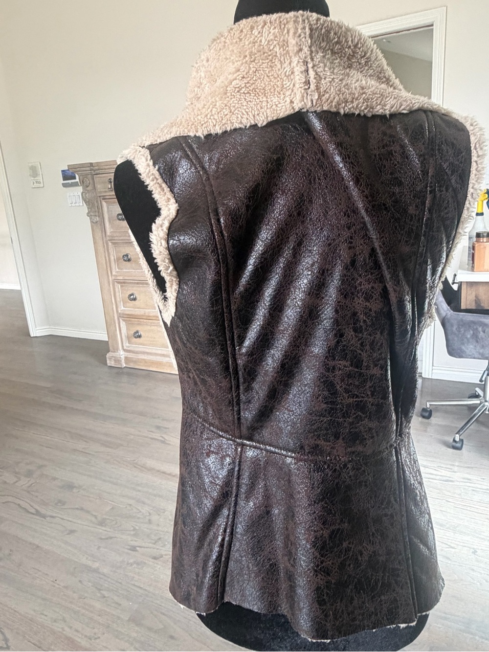 Others Follow Brown Faux-Leather Vest with Cream Sherpa Collar - Picture 6 of 7